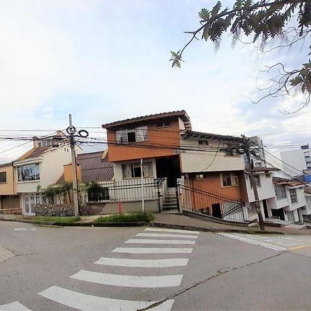 Casa Jaguar Manizales Sector Cable Hotel Exterior foto